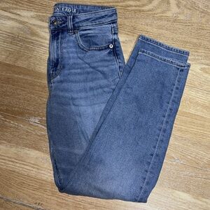 American Eagle Mom jeans